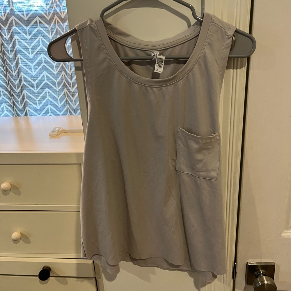 Athletic tank top